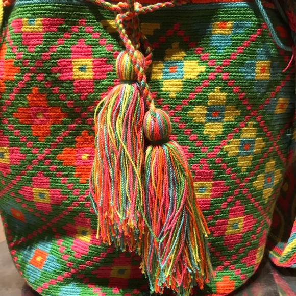 Hand Woven Colombia Crossbody Multicolour Hobo Bag - Picture 2 of 5